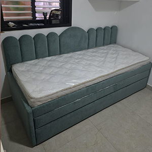 Upholstered Children's Bed Model Garlen